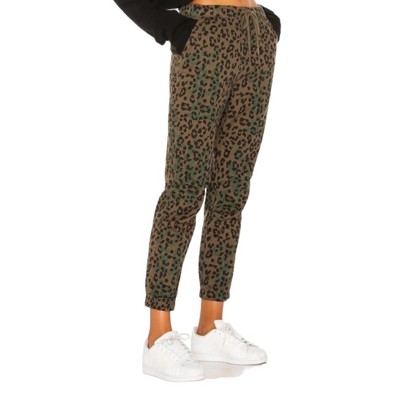 Pam & Gela Jaguar Leopard Jogger Pants Size Small - Picture 4 of 15